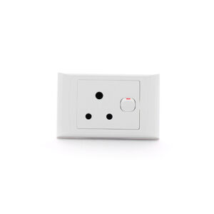 Horizon 4X2 16A Single Switch Socket White